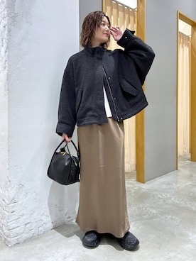 「アイテム（ブルゾン）」を使った、m.a.k.oさん（レディース・166cm）の秋コーディネート