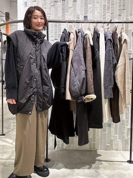 「アイテム（ステンカラーコート）」を使った、m.a.k.oさん（レディース・166cm・30代）の秋コーディネート