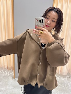 「LEPSIM（レプシィム）のストレッチサテンスカート　497324（スカート）」を使った、m.a.k.oさん（レディース・166cm）の秋コーディネート