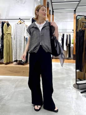 「LEPSIM（レプシィム）のシアーメランジT　497226（Tシャツ/カットソー、ホワイト系）」を使った、m.a.k.oさん（レディース・166cm）の春コーディネート