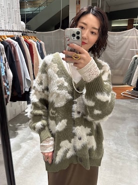 「アイテム（ネックレス）」を使った、m.a.k.oさん（レディース・166cm・30代）の冬コーディネート