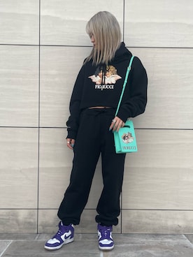 「L.H.P（エルエイチピー）のアイテム（スウェットパンツ）」を使った、Arisa Suzukiさん（レディース・156cm）の冬コーディネート