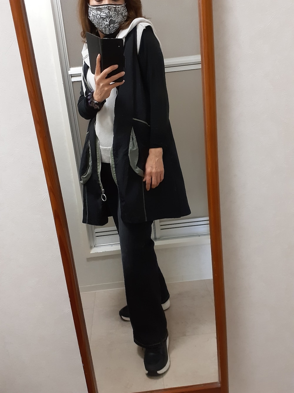 「ATHREAMのアイテム（スニーカー、ブラック系）」を使った、ribenjicyanさん（レディース・154cm）の春コーディネートの1枚目の写真