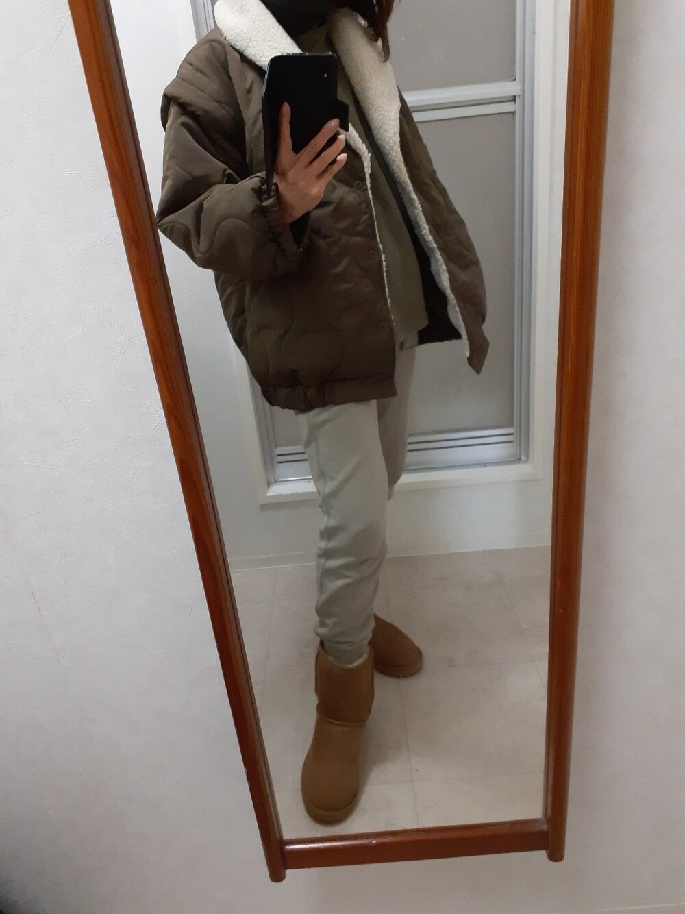 「Re:EDITのアイテム（ジャケット/アウター、ブラウン系）」を使った、ribenjicyanさん（レディース・154cm）の冬コーディネートの2枚目の写真