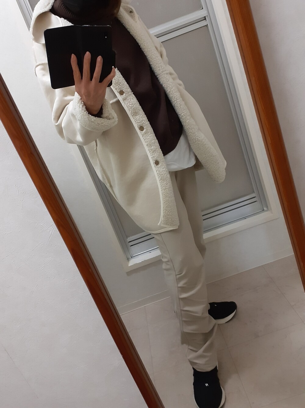 「Re:EDITのアイテム（ジャケット/アウター、ホワイト系）」を使った、ribenjicyanさん（レディース・154cm）の冬コーディネートの2枚目の写真