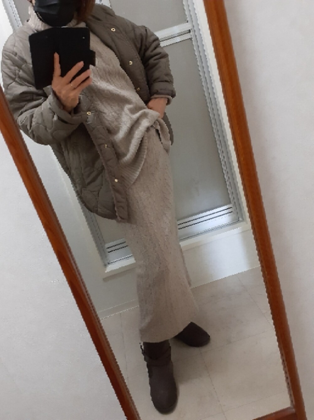 「Re:EDITのアイテム（ニット/セーター、ベージュ系）」を使った、ribenjicyanさん（レディース・157cm）の冬コーディネートの1枚目の写真