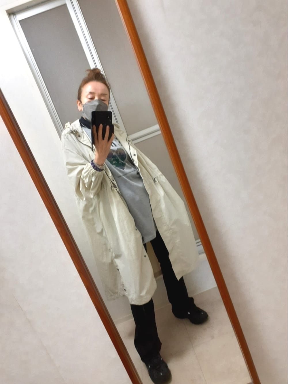「ESSEMEのアイテム（ジャケット/アウター、ベージュ系）」を使った、ribenjicyanさん（レディース・154cm）の春コーディネートの1枚目の写真