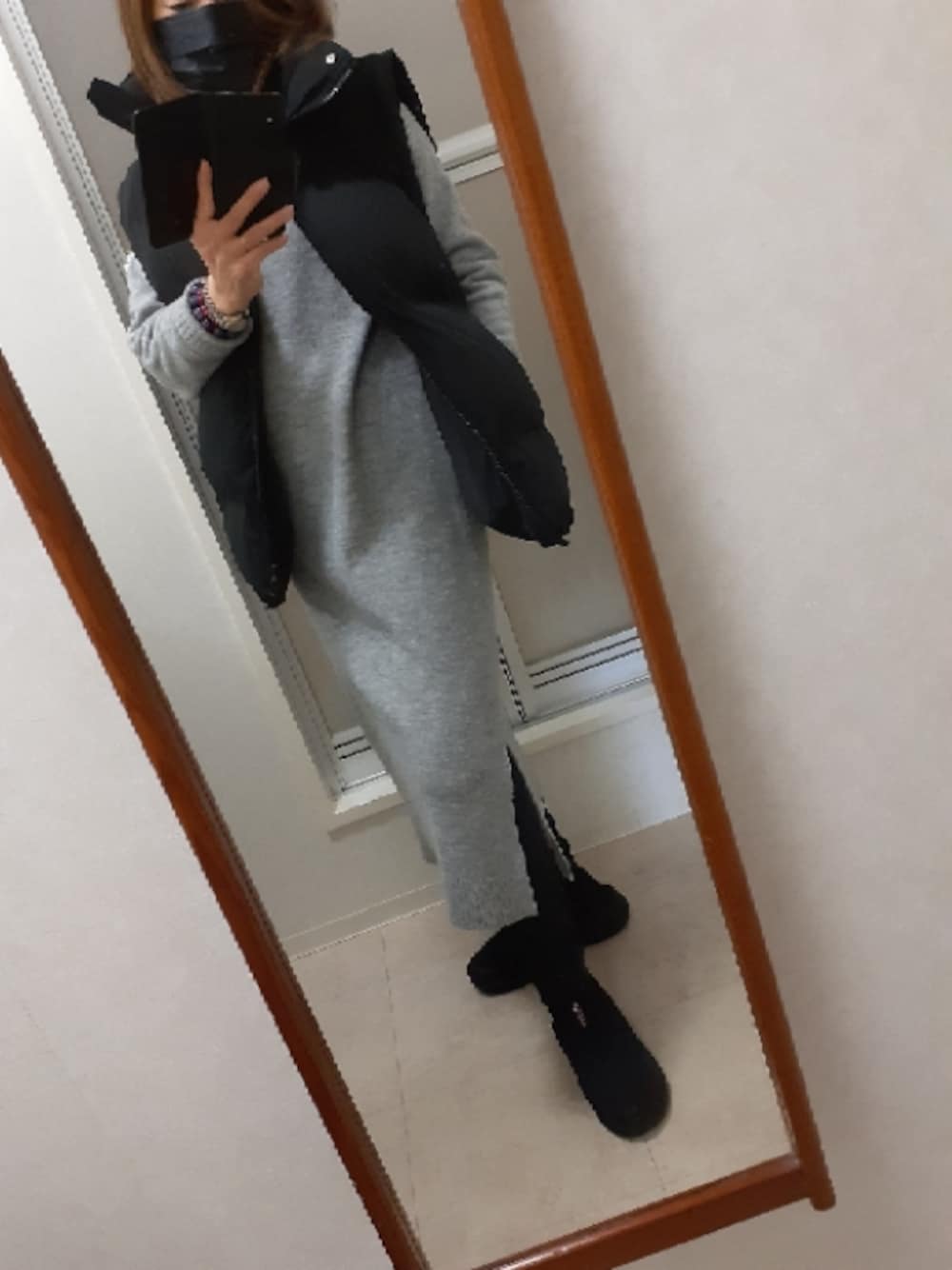 「Re:EDITのアイテム（ダウンベスト、ブラック系）」を使った、ribenjicyanさん（レディース・154cm）の冬コーディネートの1枚目の写真
