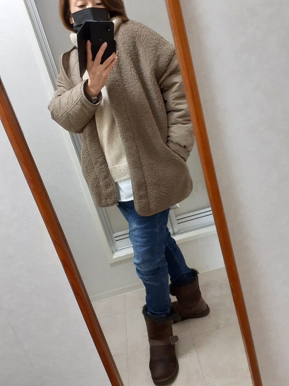「しまむらのアイテム（ムートンコート、ブラウン系）」を使った、ribenjicyanさん（レディース・154cm）の冬コーディネートの1枚目の写真