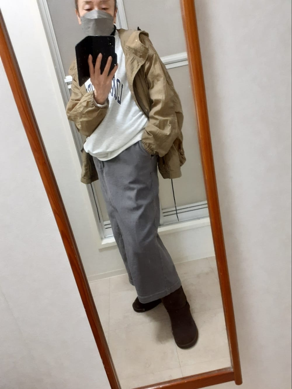 「niko and...のアイテム（マウンテンパーカー、ベージュ系）」を使った、ribenjicyanさん（レディース・154cm）の春コーディネートの1枚目の写真