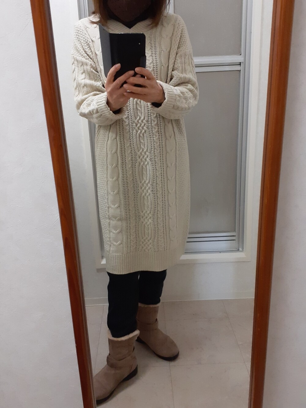「UNIQLOのアイテム（ダウンベスト、ゴールド系）」を使った、ribenjicyanさん（レディース・154cm）の冬コーディネートの2枚目の写真