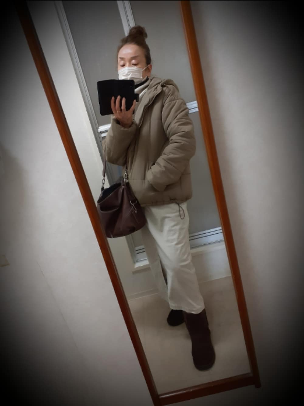 「SHOO・LA・RUEのアイテム（ダウンジャケット/コート、ベージュ系）」を使った、ribenjicyanさん（レディース・154cm）の冬コーディネートの1枚目の写真