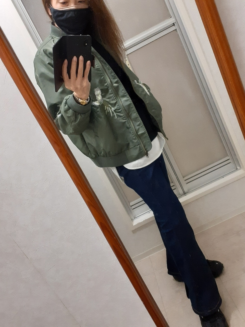 「Re:EDITのアイテム（スカジャン、グリーン系）」を使った、ribenjicyanさん（レディース・154cm）の秋コーディネートの1枚目の写真
