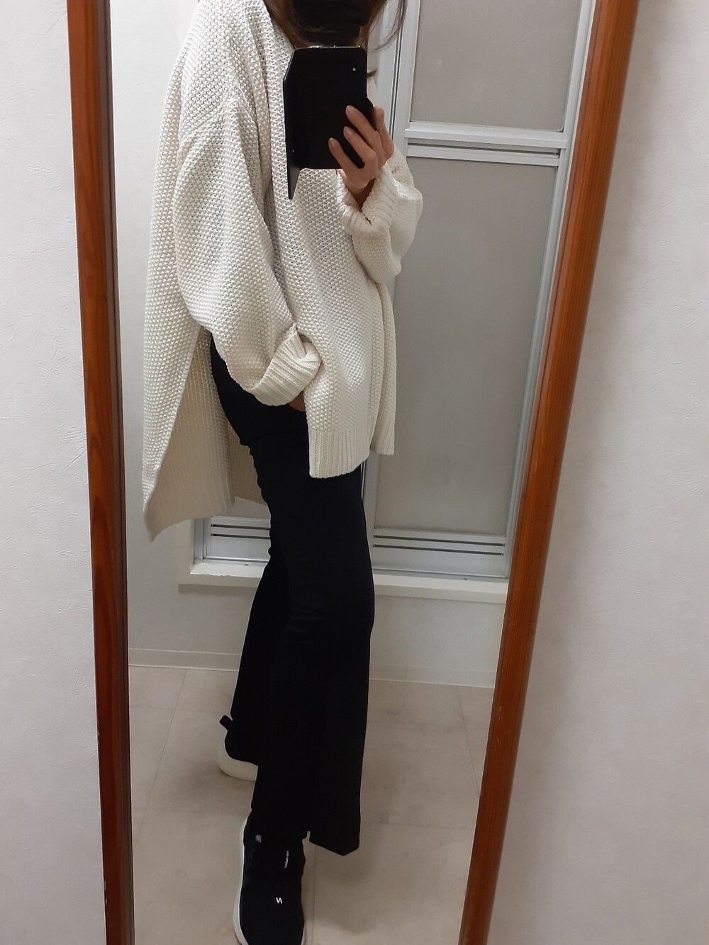 「Re:EDITのアイテム（ニット/セーター、ホワイト系）」を使った、ribenjicyanさん（レディース・154cm）の春コーディネートの1枚目の写真