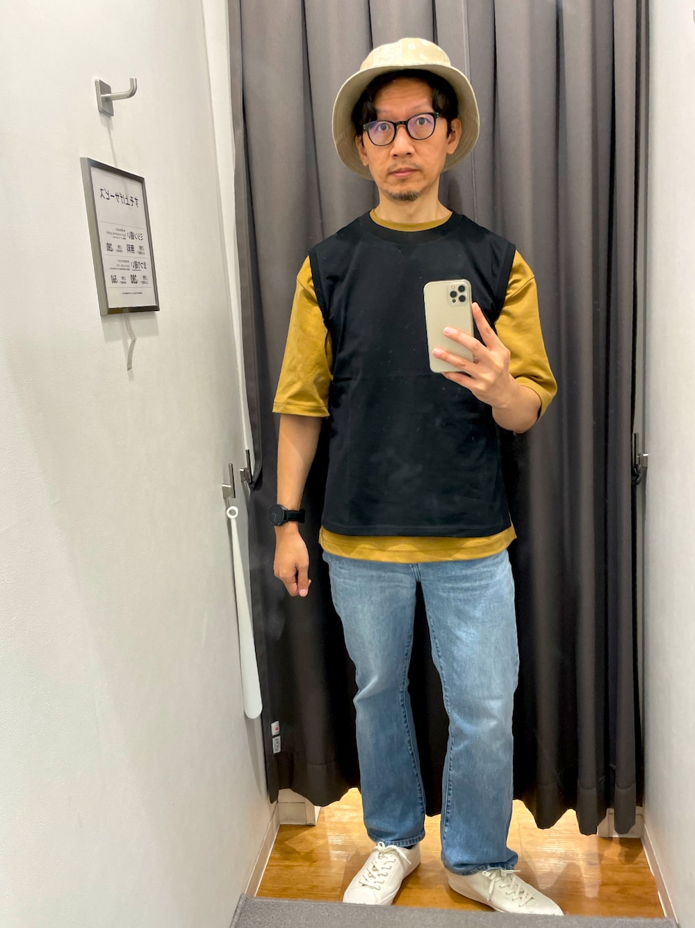 「夏コーデ、お洒落さんとつながりたい、メンズコーデ、Tシャツコーデ、フレアデニム、スニーカー、カジュアルコーデ、プチプラコーデ、ユニクロ、GU、ノースリーブ、Tシャツ、レイヤードスタイル、夏、半袖シャツ」｜「GUのアイテム（ハット、ベージュ系）」を使った、☠️HiRoC☠️さん（メンズ・171cm）の夏コーディネートの1枚目の写真
