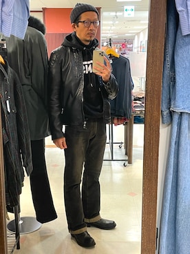 「VANS（バンズ）のアイテム（パーカー）」を使った、☠️HiRoC☠️さん（メンズ・171cm）の冬コーディネート