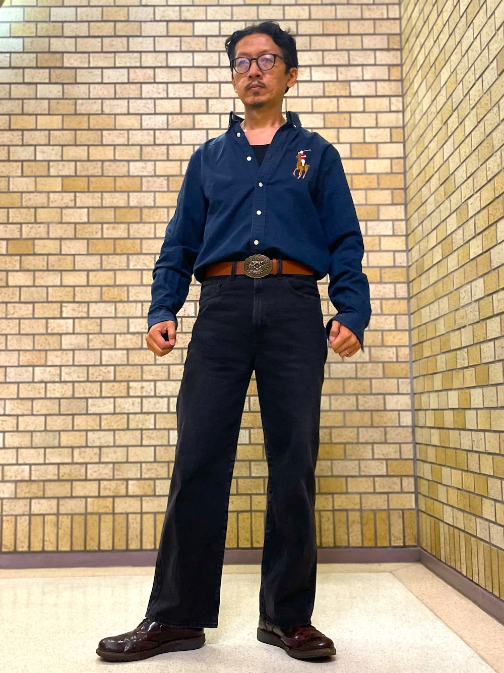「秋服コーデ、秋服まるっと大公開、お洒落さんとつながりたい、H&M、ポロラルフローレン、Polo Ralph Lauren、ウエスタンベルト、バギーデニム、ダークグレー、GU、革靴、TOMMY HILFIGER、いいね、save、フォローお願いします🤑、ネイビー、ボタンダウンシャツ」｜「POLO RALPH LAURENのアイテム（シャツ/ブラウス、ブルー系）」を使った、☠️HiRoC☠️さん（メンズ・171cm）の秋コーディネートの1枚目の写真