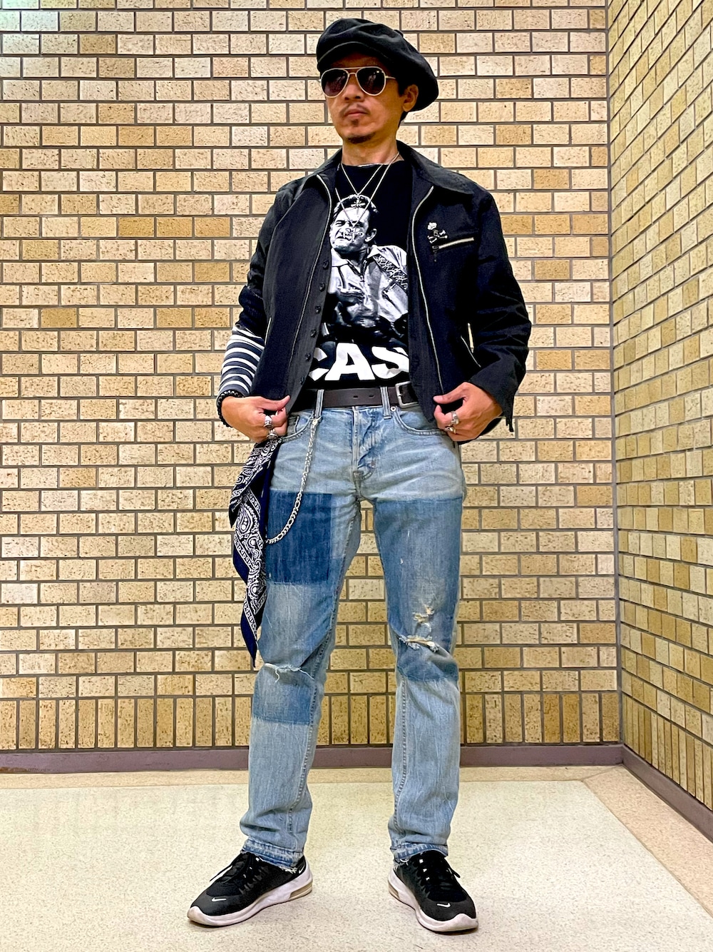 「ジョニーデップ、ジョニーキャッシュ、バンドT、キャスケット、ブラック、ブルー、MEN'S BIGI、GAP、American Eagle、NIKE、ﾘﾍﾟｱﾃﾞﾆﾑ、バンダナ、サングラス、アメカジ、いいね、save、フォローお願いします🤑」｜「Rubenのアイテム（キャスケット、ブラック系）」を使った、☠️HiRoC☠️さん（メンズ・171cm）の春コーディネートの1枚目の写真