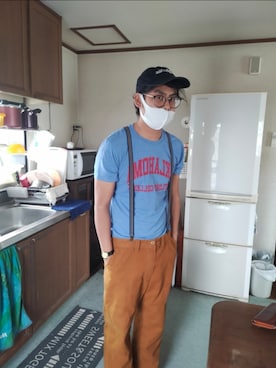 「アイテム（チノパンツ、オレンジ系）」を使った、Kazuさん（メンズ・177cm）の春コーディネート