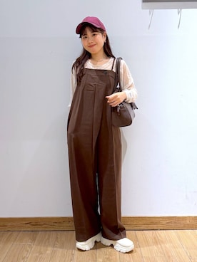 「アイテム（サロペット/オーバーオール）」を使った、𝘺𝘶𝘳𝘢さん（レディース・153cm・20代）の秋コーディネート
