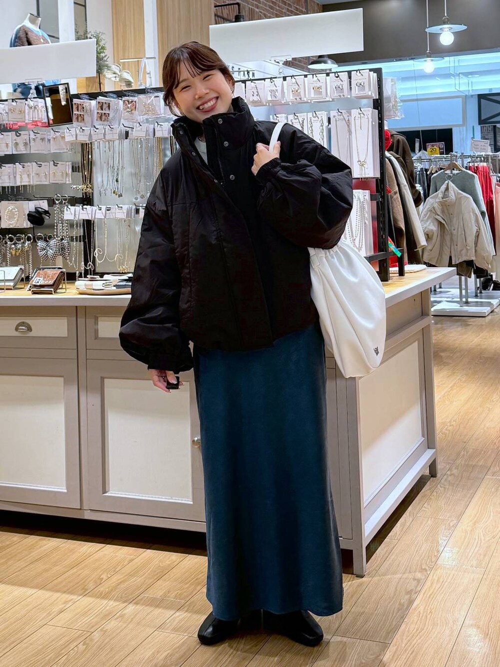 𝘺𝘶𝘳𝘢(LOWRYS FARM イオンモール太田)|LOWRYS FARMのその他アウターを使ったコーディネート - WEAR
