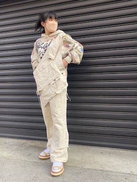「ROYAL FLASH（ロイヤルフラッシュ）のアイテム（オールインワン・サロペット）」を使った、カナさん（レディース・161cm）の春コーディネート