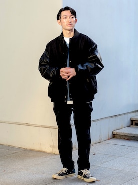「チャックテイラー」｜「アイテム（ブルゾン）」を使った、gattaさん（メンズ・174cm）の冬コーディネート