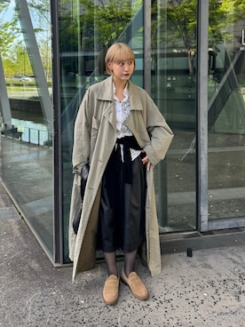 「ADAM ET ROPE'（アダムエロペ）の【PFT】Tori Clutch Bag（クラッチバッグ、ブラック系）」を使った、moneさん（レディース・152cm）の春コーディネート