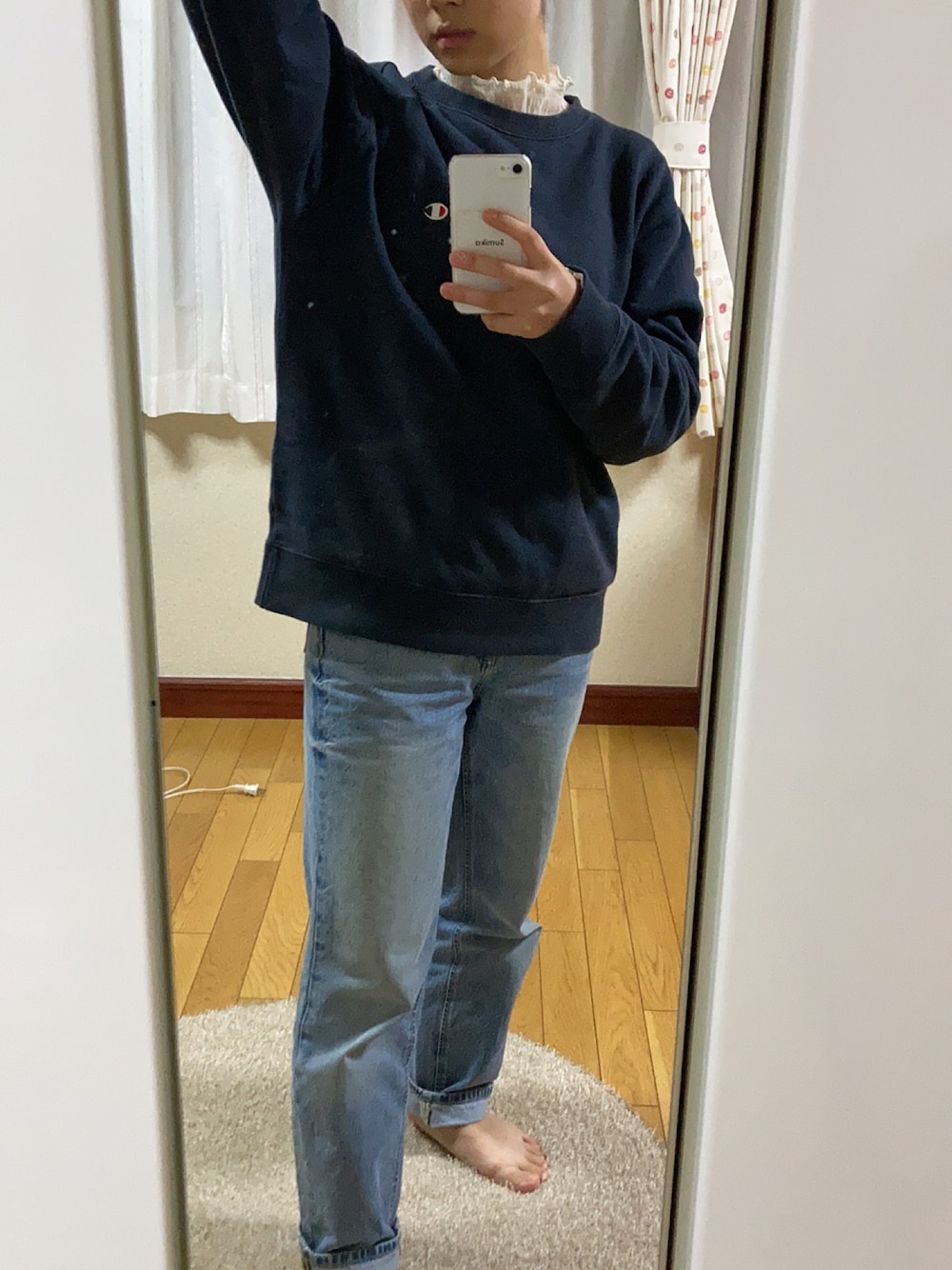 「GUのアイテム（デニムパンツ、ブルー系）」を使った、memeさん（レディース・156cm）の秋コーディネートの1枚目の写真