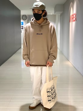 「プルオーバーパーカー」｜「アイテム（バッグ）」を使った、Kentoさん（メンズ・169cm）の秋コーディネート