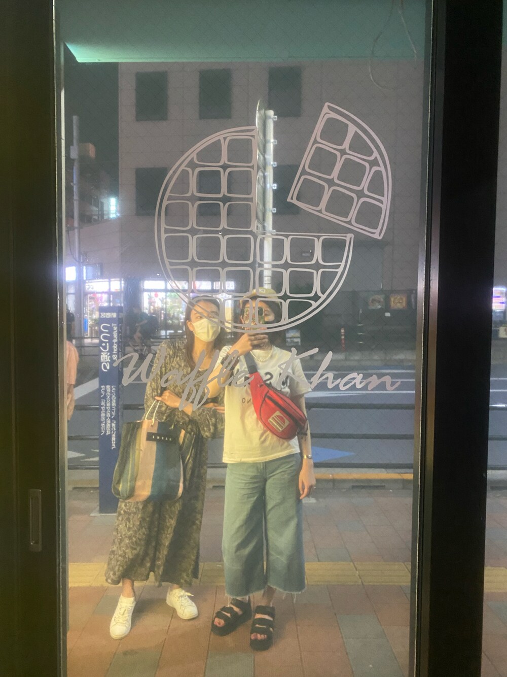 「カジュアル、ootd」｜「MOUSSYのアイテム（デニムパンツ、ブルー系）」を使った、tadanozikomanさん（レディース・156cm）の春コーディネートの1枚目の写真