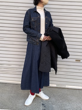 「DHOLIC（ディーホリック）のアイテム（デニムスカート）」を使った、munmun☺︎さん（レディース・160cm）の春コーディネート