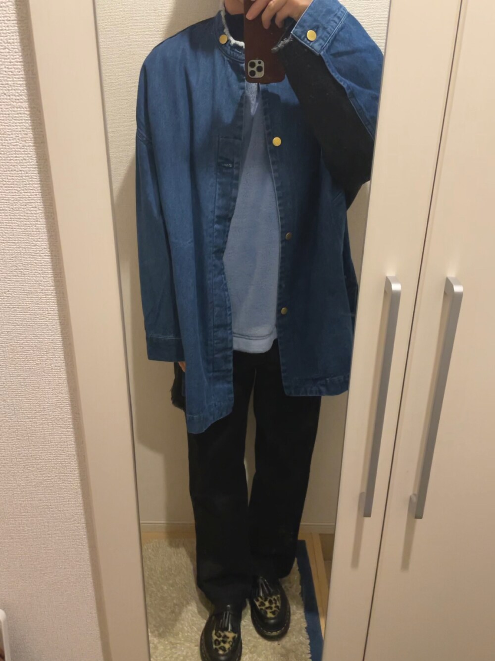 「CULLNIの22-AW-034 / Front Fur Mix Pullover（ニット/セーター、ブルー系）」を使った、よねたむさん（メンズ・172cm）の冬コーディネートの1枚目の写真