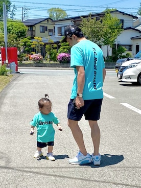 「F.C.Real Bristol（エフシーレアルブリストル）のアイテム（帽子）」を使った、YAYAIKEMEN / ややイケメンさん（メンズ・172cm）の夏コーディネート