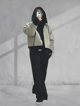 「hellam（へラム）のアイテム」を使った、r_coさん（レディース・159cm）の冬コーディネート