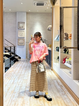 「CIAOPANIC（チャオパニック）の星座プリントTEE（Tシャツ/カットソー、ピンク系）」を使った、ailyo4さん（レディース・149cm）の春コーディネート