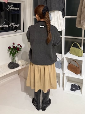 「アイテム（シュシュ）」を使った、さきさん（レディース・160cm）の冬コーディネート