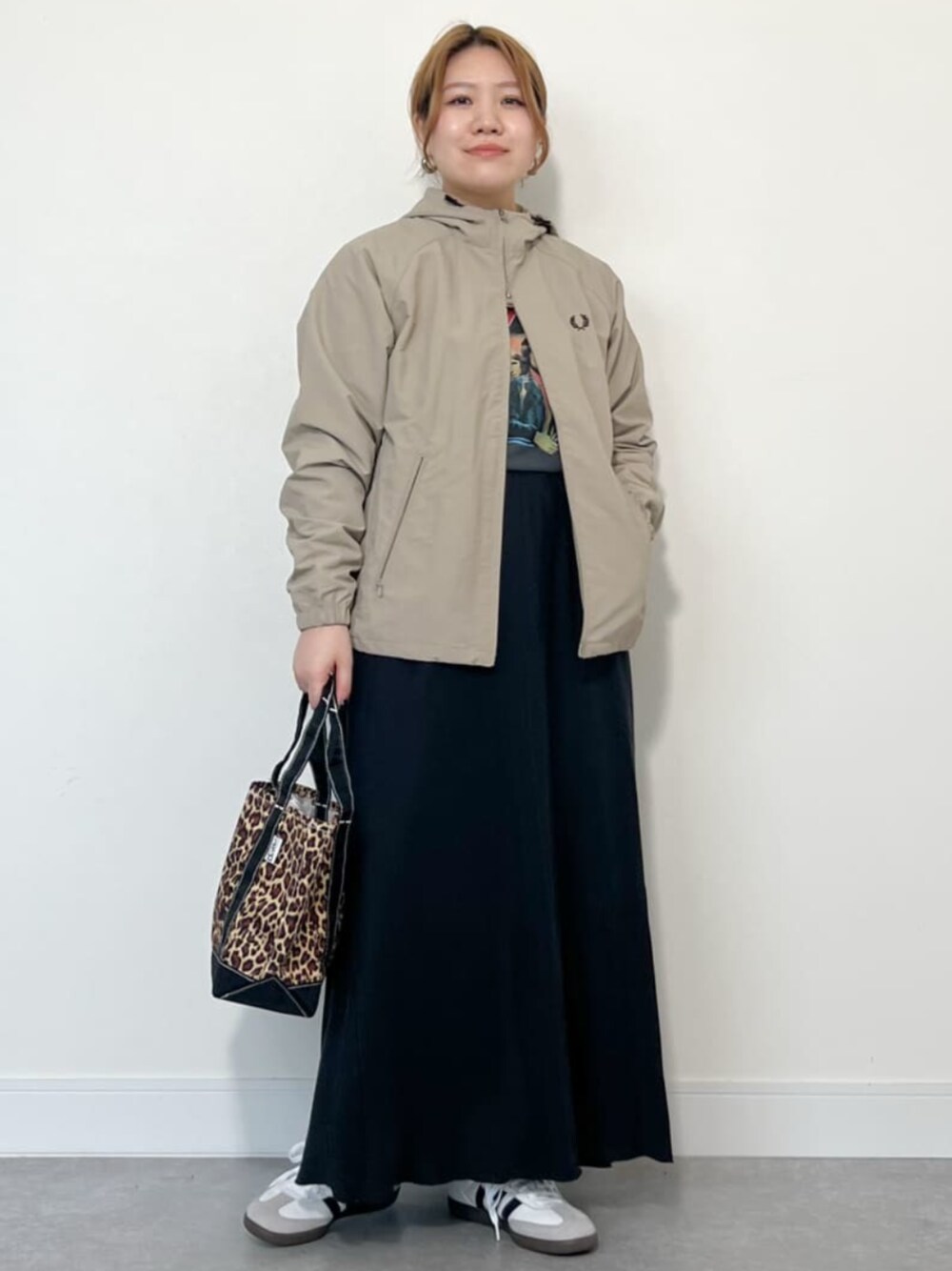 FRED PERRYのナイロンジャケット（ベージュ系）を使った人気