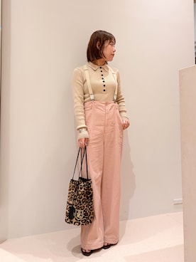 「Whim Gazette（ウィムガゼット）の【GEMINI】製品染めパンツ（その他パンツ、ピンク系）」を使った、marinaさん（レディース・150cm）の春コーディネート