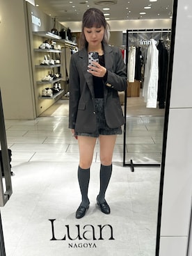 「アイテム（テーラードジャケット）」を使った、YUKIさん（レディース・161cm）の秋コーディネート