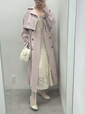 「キャミワンピ」｜「アイテム（トレンチコート）」を使った、江口光代さん（レディース・162cm）の春コーディネート