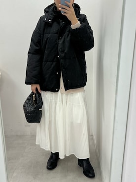 「アイテム（ダウンジャケット/コート、ピンク系）」を使った、江口光代さん（レディース・162cm）の秋コーディネート