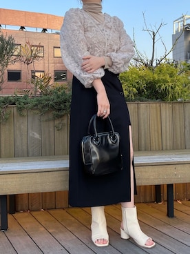 「スリット」｜「アイテム（アンサンブル）」を使った、江口光代さん（レディース・162cm）の春コーディネート