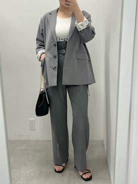「Seemi. byNICECLAUP（ シーミーバイナイスクラップ）のアイテム（テーラードジャケット）」を使った、江口光代さん（レディース・162cm）の春コーディネート