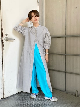 ストライプパフスリーブワンピースを使ったショップスタッフの