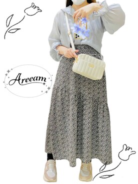 「Areeam（アリーム）の花柄ギャザースカート（スカート、ブラック系）」を使った、mican🍊さん（レディース・162cm）の秋コーディネート