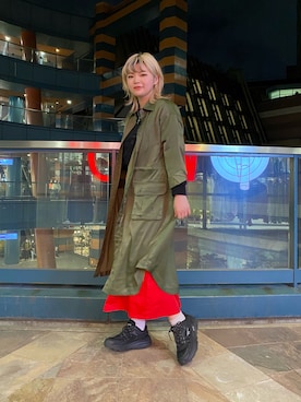 「AVIREX（アヴィレックス）のアイテム（シャツワンピース）」を使った、莉子さん（レディース・163cm）の春コーディネート