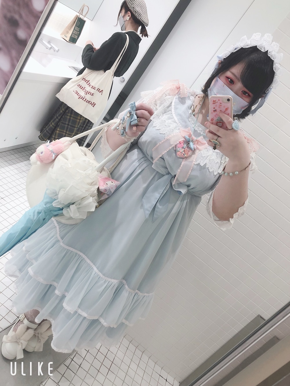 「BABY, THE STARS SHINE BRIGHT、水色、お姫様、ロリィタ」｜「BABY,THE STARS SHINE BRIGHTのアイテム（ワンピース、ブルー系）」を使った、しろうさぎさん（レディース・155cm）の秋コーディネートの1枚目の写真