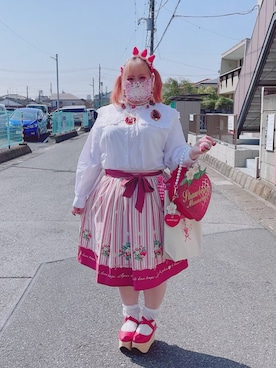 「axes femme POETIQUE（アクシーズファムポエティック）のアイテム（スカート）」を使った、しろうさぎさん（レディース・155cm）の春コーディネート
