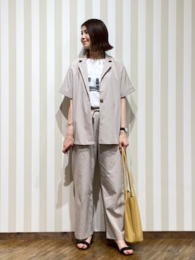 「SHOO・LA・RUE（シューラルー）の【S-LL/洗濯機可/セットアップ可】軽凛(かろりん) ひんやり半袖ジャケット（テーラードジャケット、ベージュ系）」を使った、SAOさん（レディース・163cm）の春コーディネート